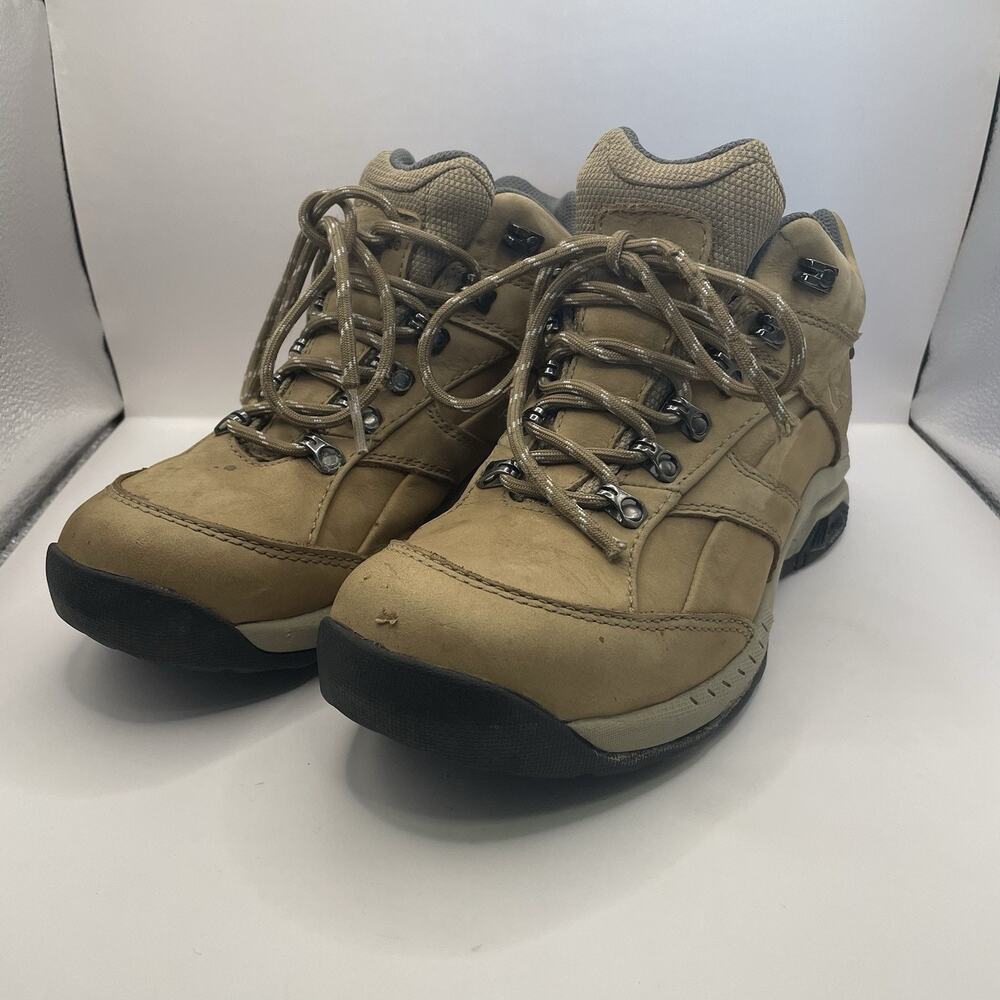 New Balance WW977GT Women’s 8 B Hiking Boots Brown Leather Gore-Tex Waterproof